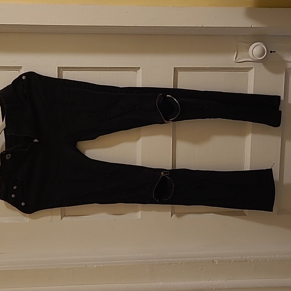 Zipper knee skinny jeans
